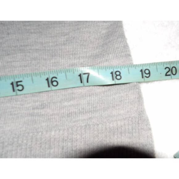 Ann Taylor Black Label Colorblock Cream Charcoal Gray Med Sweater Merino Wool - Picture 11 of 12